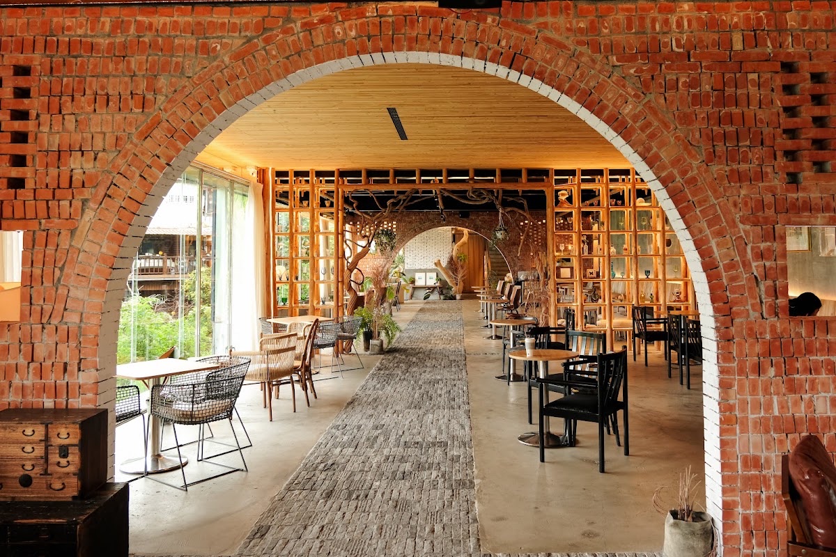 Mountain Bica Cafe