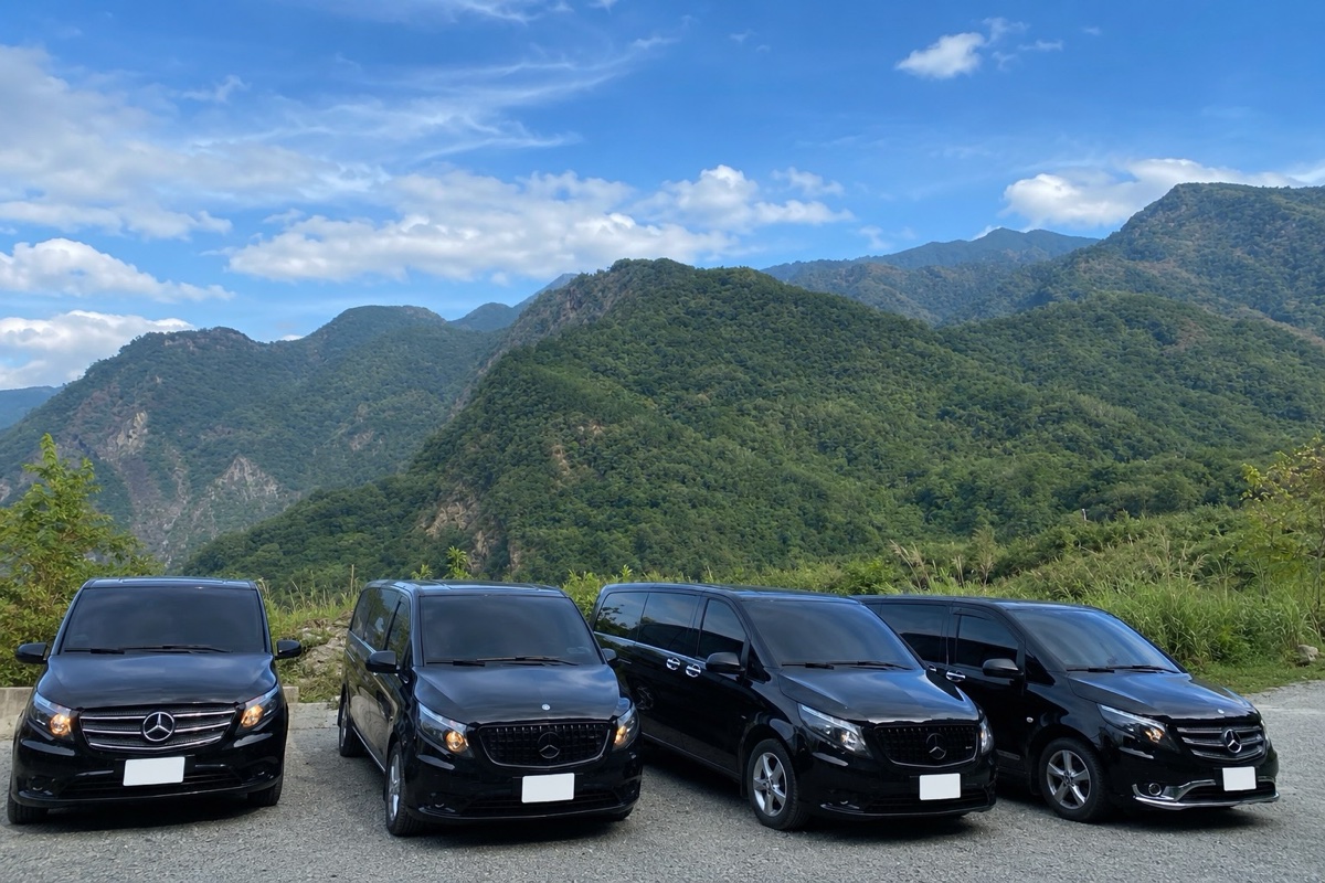 賓士VITO九人座包車